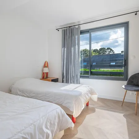 別荘 A 300m Des Plages, Maison Pour 9 Adultes *