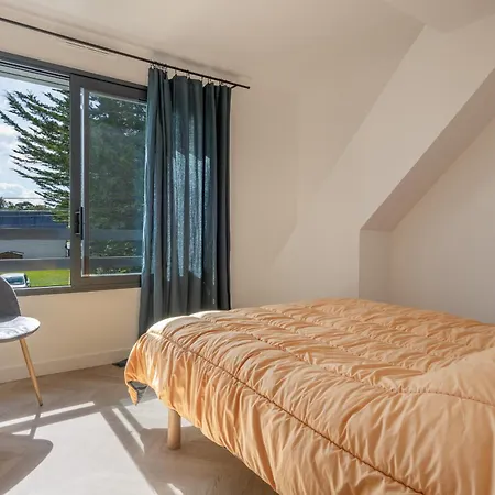 A 300m Des Plages, Maison Pour 9 Adultes *